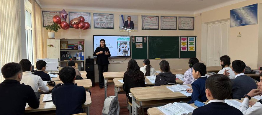 A meeting was held at School No. 21 in Fergana city, Fergana region, within the framework of the “Human Volunteers” project.