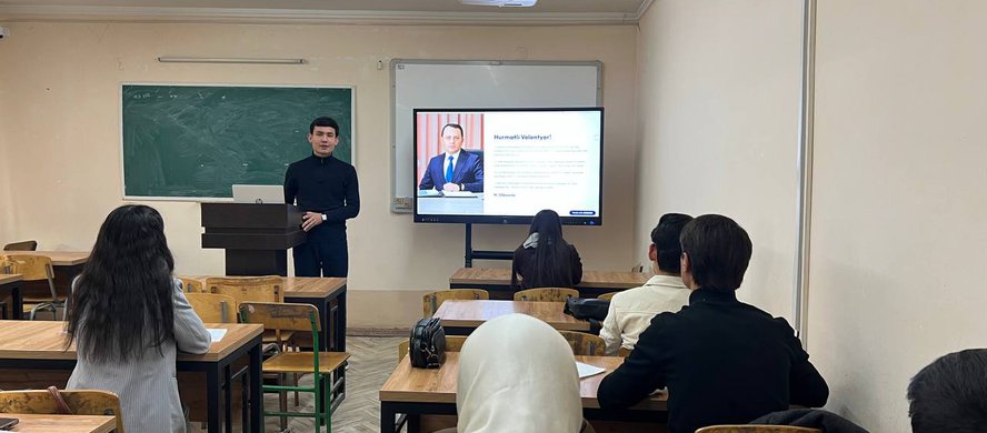 В Хорезмская область, в Ургенчском государственном педагогическом институте Urganch davlat pedagogika instituti в рамках проекта «Inson volontyorlari» состоялась встреча.